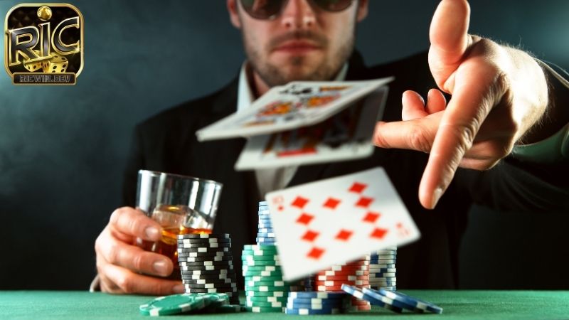 Chơi bài Poker trực tuyến - Hướng dẫn chi tiết cho người mới Chơi bài Poker trực tuyến